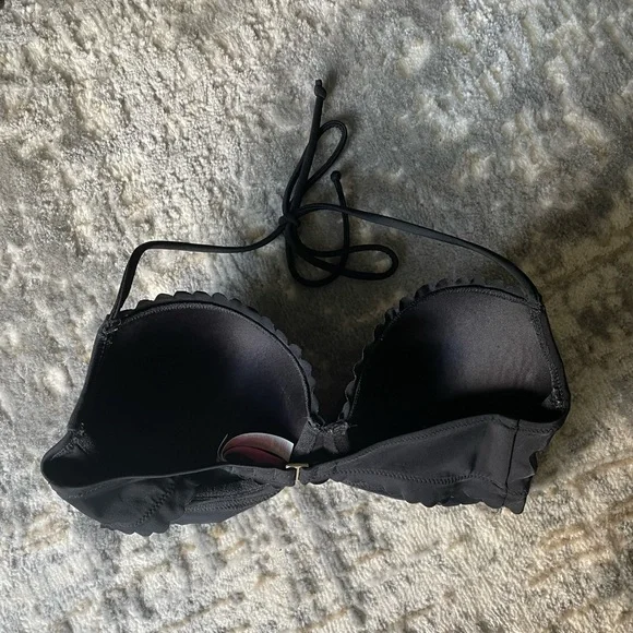 Victoria’s Secret Swim Top - Picture 2 of 3